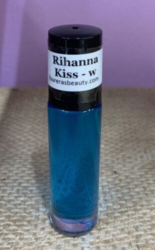 Rihanna Kiss- W Body Oil